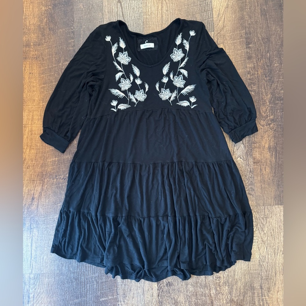 Cupio Black womens Dress with White Floral Embroidery